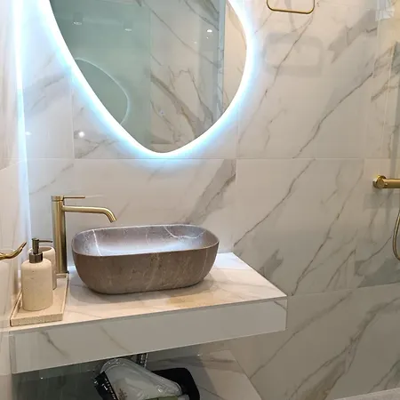 Th Tsimas Luxury 4 Apartman