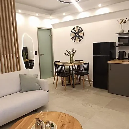 Th Tsimas Luxury 4 Apartman